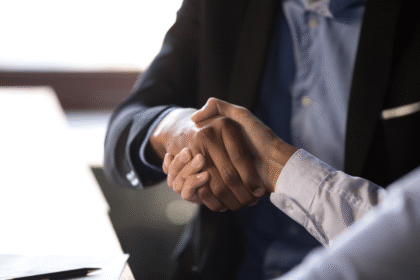 Do Lawyers Give Advances On Settlements