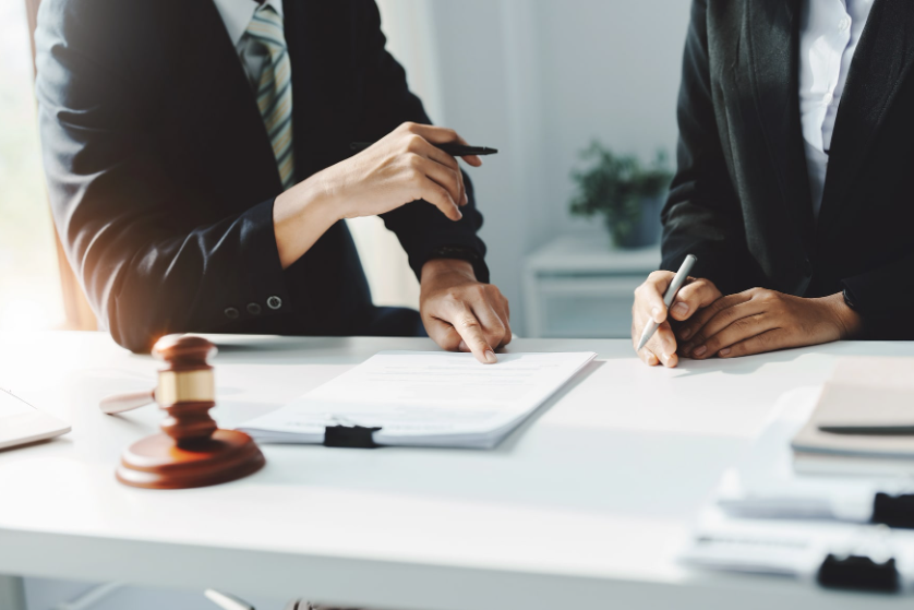 Key Legal Issues in the Apothekary Lawsuit