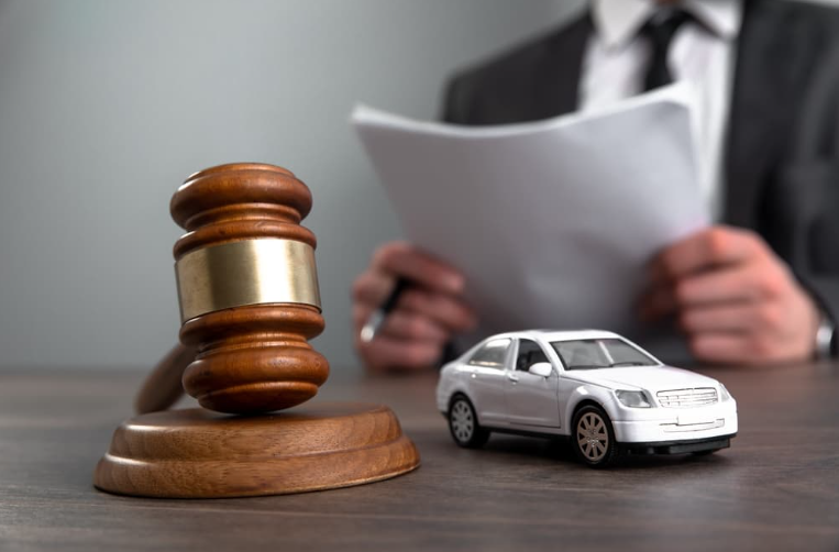 Expert Car Accident Lawyer Advice After a Crash